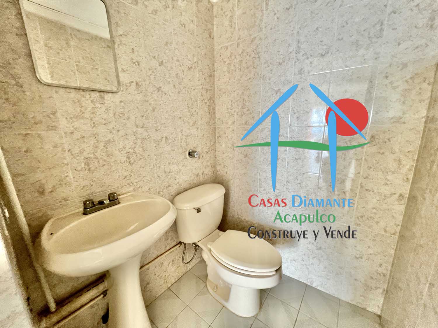 Plaza Arrecife Local Planta Baja - Medio baño planta alta 1